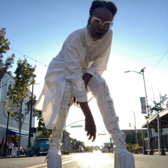 Shop my closet - Picture 3 of 10